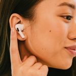 airpods pro shkrabaanthony pexels 1726209006992